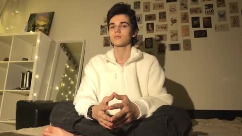 Mark online show from November 2025 03:00:02 PM