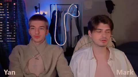 Mark online show from December 2025 04:50:02 AM