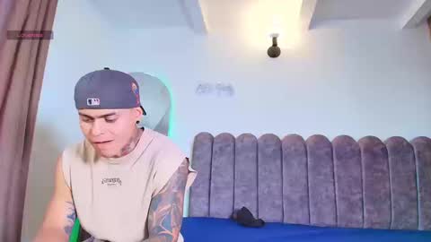 Sebastian online show from October 2025 09:05:02 PM