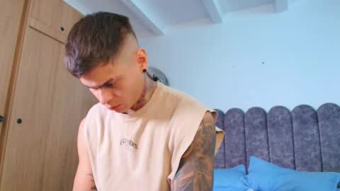 Sebastian online show from December 2025 01:00:01 AM