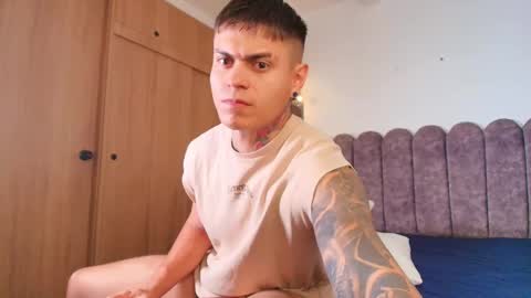 Sebastian online show from December 2025 09:02:01 PM