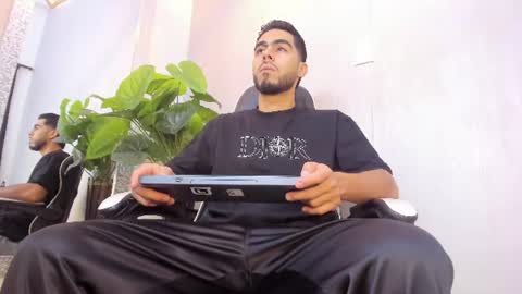 Snapshot of markoss_miles chatting on June 2026 12:06:01 PM Markos online show from June 2026 12:06:01 PM