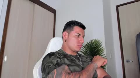 markus... Y online show from February 2025 02:28:02 AM