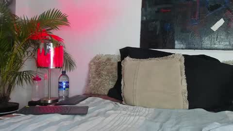 Snapshot of markus_latin chatting on January 2025 04:33:01 PM Markus latin online show from January 2025 04:33:01 PM