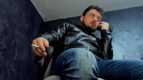 MARK online show from December 2025 07:43:01 PM