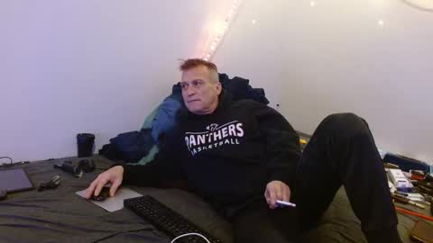 markymark101825061 online show from February 2025 03:39:02 AM