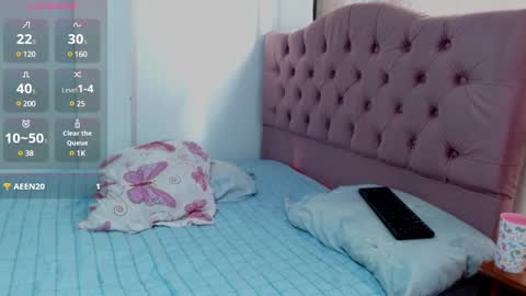 Snapshot of marly_hottest chatting on February 2025 07:52:01 PM marly_hottest online show from February 2025 07:52:01 PM