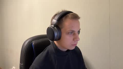 Marko online show from December 2025 08:04:01 PM