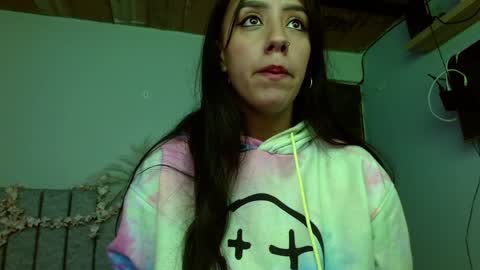 Snapshot of maroval2 chatting on January 2025 02:25:01 PM maroval online show from January 2025 02:25:01 PM