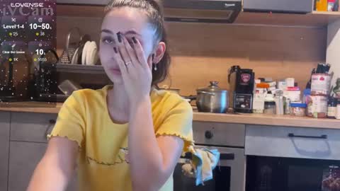 Merry online show from March 2026 01:10:01 AM