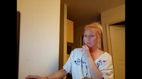 Snapshot of marrygorund chatting on July 2026 10:36:02 PM MaryGoRound online show from July 2026 10:36:02 PM