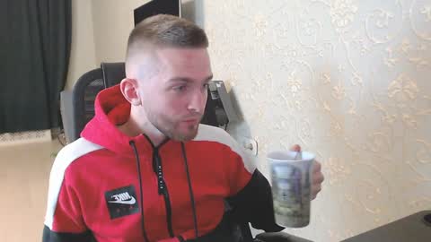 Snapshot of marselle_looker chatting on January 2025 09:55:02 PM Marselle online show from January 2025 09:55:02 PM