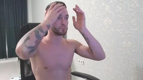 Snapshot of marselle_looker chatting on January 2025 01:53:01 AM Marselle online show from January 2025 01:53:01 AM