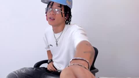 MARSHALL online show from January 2026 01:04:02 PM