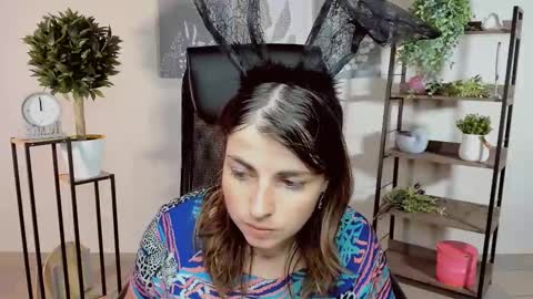 martaedams online show from October 2025 06:21:02 AM