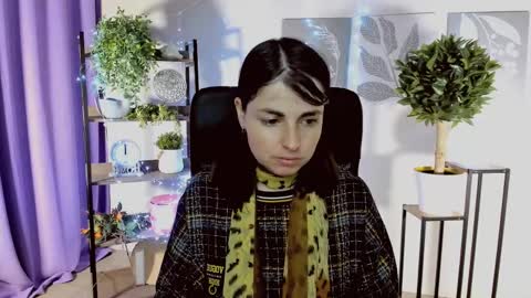 martaedams online show from April 2026 06:35:02 AM