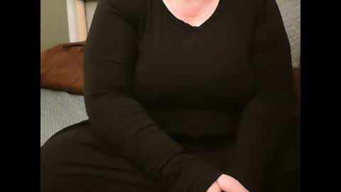 Snapshot of marthabriest chatting on January 2025 08:29:01 AM Martha online show from January 2025 08:29:01 AM