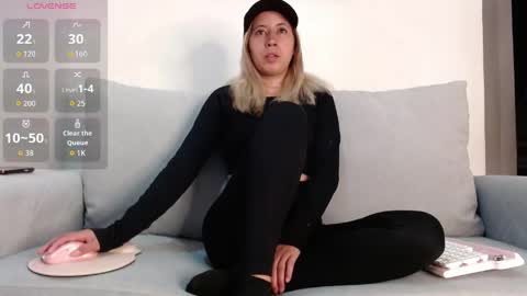 marthina thompson online show from May 2026 12:01:01 PM