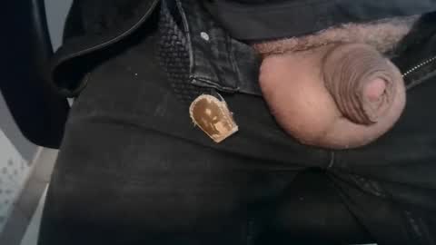 martial04 online show from April 2026 11:18:02 AM