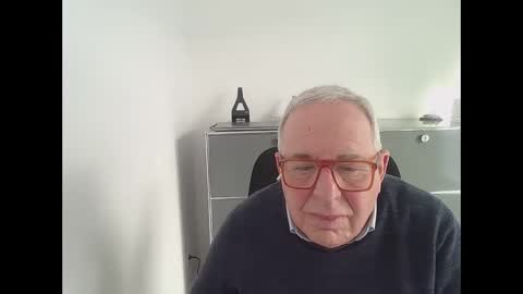 Snapshot of martin_1947 chatting on January 2025 12:59:02 PM martin_1947 online show from January 2025 12:59:02 PM