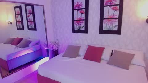 mari online show from December 2025 12:14:02 PM