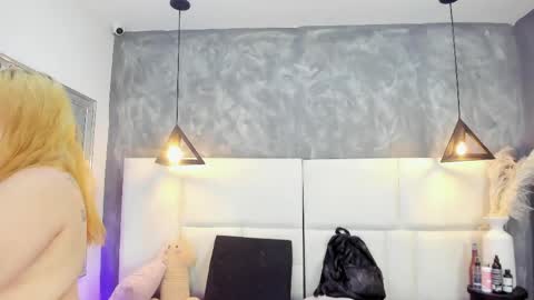 Martina  online show from April 2026 12:10:01 PM