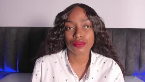 Laura online show from March 2025 10:42:01 PM