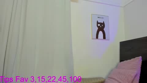 martina mIIler online show from November 2025 12:55:01 PM