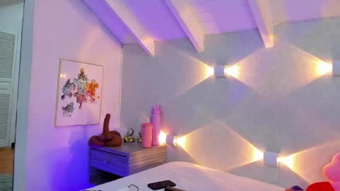 Snapshot of martina_miiller chatting on May 2026 12:33:01 PM martina mIIler online show from May 2026 12:33:01 PM