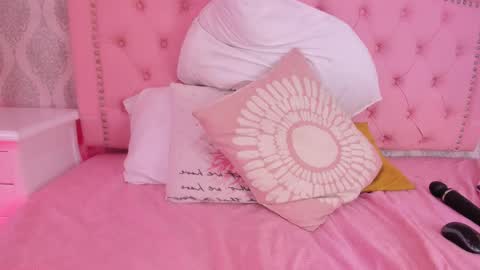 Martina online show from February 2025 02:54:02 PM