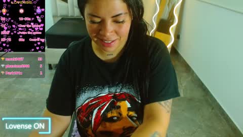 Snapshot of martina_tay chatting on January 2025 08:10:02 AM Hey im martina online show from January 2025 08:10:02 AM