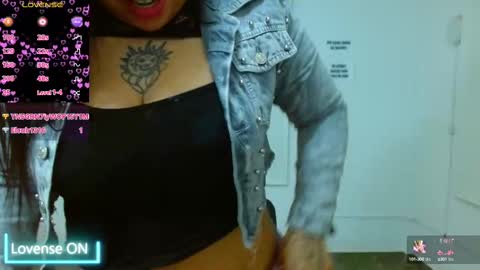 Snapshot of martina_tay chatting on February 2025 03:15:02 AM Hey im martina online show from February 2025 03:15:02 AM