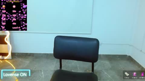 Snapshot of martina_tay chatting on March 2025 03:29:02 AM Hey im martina online show from March 2025 03:29:02 AM