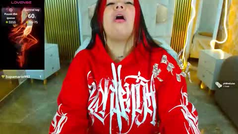 Snapshot of martina_tay chatting on September 2025 03:43:01 AM Hey im martina online show from September 2025 03:43:01 AM