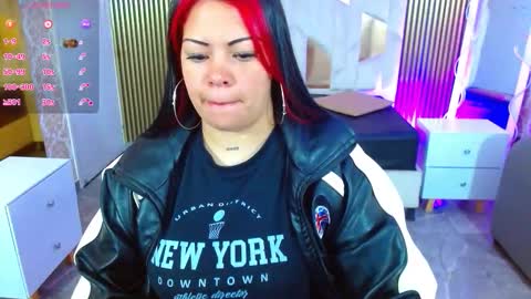 Snapshot of martina_tay chatting on October 2025 03:18:02 AM Hey im martina online show from October 2025 03:18:02 AM