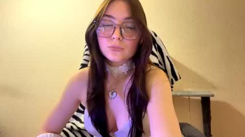 Scarlet online show from August 2026 02:52:01 PM