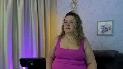 Snapshot of martinacurvy_ chatting on June 2026 09:58:01 AM Martina Caicedo online show from June 2026 09:58:01 AM