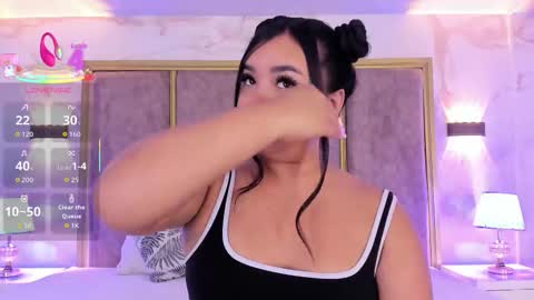 Snapshot of martinagarcia__ chatting on October 2025 12:04:02 PM Martina Garcia online show from October 2025 12:04:02 PM