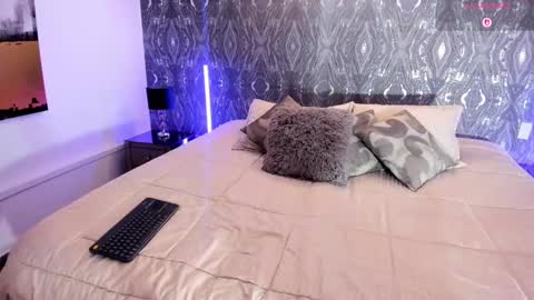 martina rizzi online show from January 2026 04:16:01 AM