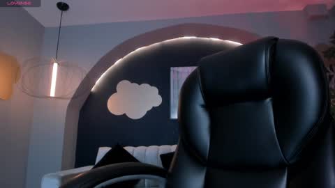 Snapshot of martinnabonnet chatting on January 2025 10:31:01 AM Martinna Bonnet online show from January 2025 10:31:01 AM