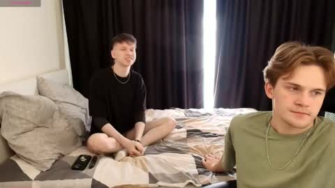 martintw_17 online show from April 2026 05:24:01 AM