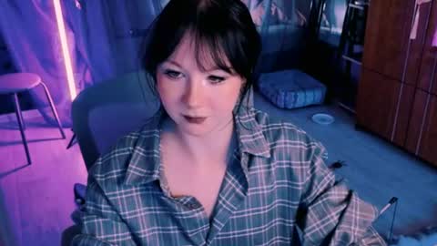 Snapshot of marty_bree chatting on July 2026 05:27:02 PM Nancy online show from July 2026 05:27:02 PM