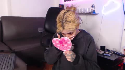                      100   online show from March 2025 06:24:01 AM