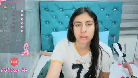 Snapshot of mary_mood_ chatting on July 2026 10:43:02 AM Mary Moon online show from July 2026 10:43:02 AM