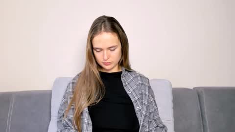 Mari online show from December 2025 07:14:02 AM