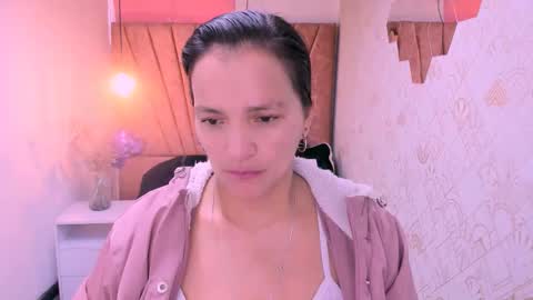Marylin online show from October 2025 07:22:02 PM