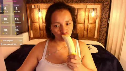 Snapshot of marylinmilf chatting on April 2026 01:42:02 AM Marylin online show from April 2026 01:42:02 AM