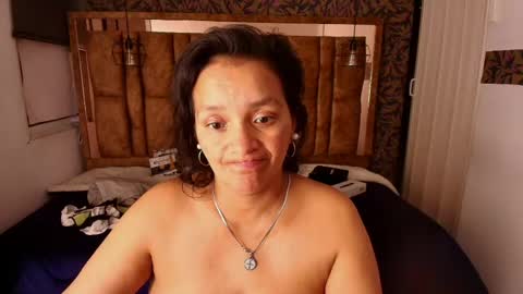 Snapshot of marylinmilf chatting on April 2026 08:34:01 AM Marylin online show from April 2026 08:34:01 AM