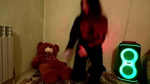 Trixie online show from March 2026 06:35:02 PM