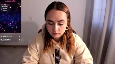 Dulce Maria online show from March 2026 07:07:02 PM